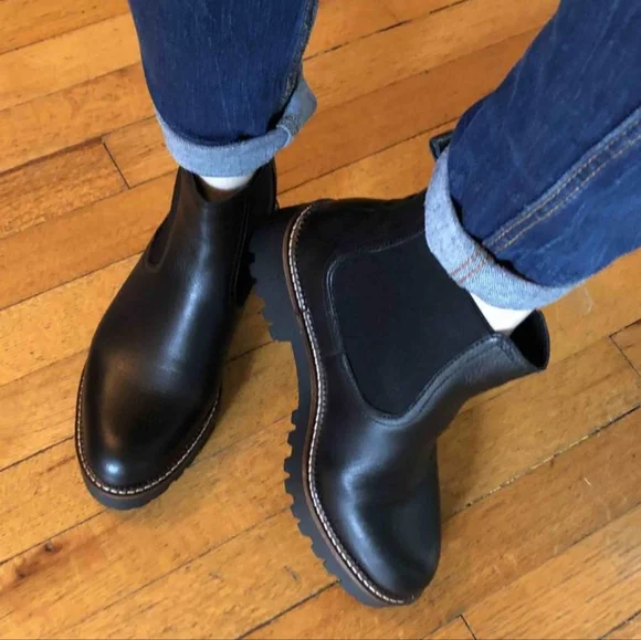 NWT Nordstrom Caslon Miller Water Resistant Lug Chelsea Boot Black Leather Shoes - Picture 11 of 15